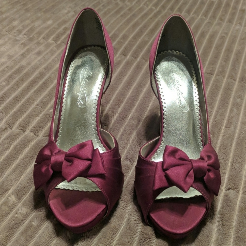 David's Bridal heels